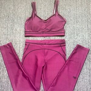 ALO Yoga Magenta Ribbed Sports Bra & Leggings Set Size L